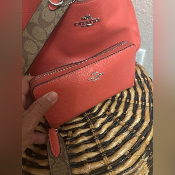 teri coach purse coral and matching wallet - Picture 2 of 11